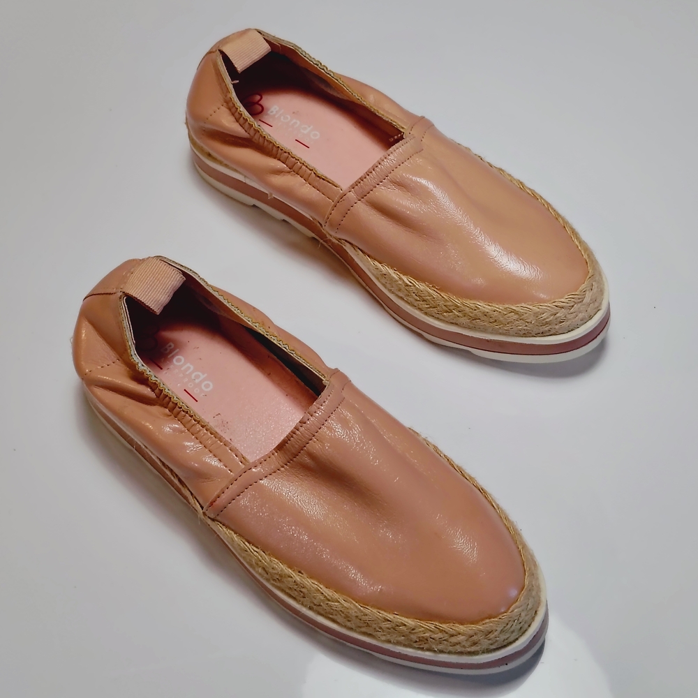 Blondo Tan Slip-On Water Proof Espadrille Shoes Size 8.5